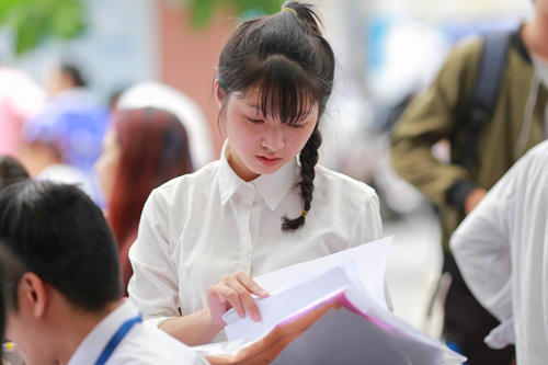 Học Văn bằng 2 Cao đẳng Y Dược ở đâu uy tín và tiết kiện nhất ?