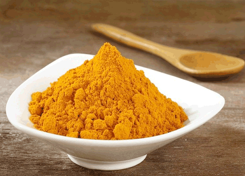 Trị mụn bằng bột nghệ