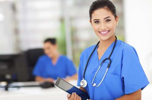 Học Văn bằng 2 Cao đẳng điều dưỡng bước đầu tư đúng đắn cho tương lai